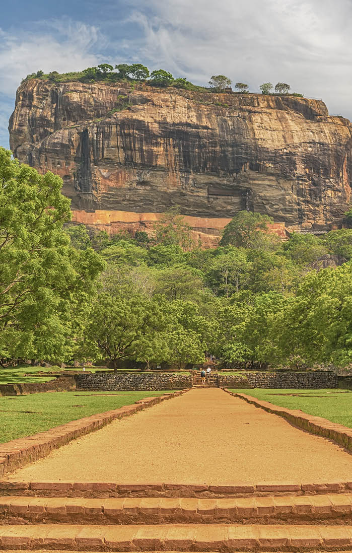 Sri Lanka: ancient Lion Rock fortress in Sigiriya or Sinhagiri