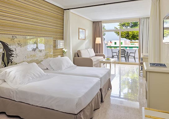 Copyright uses for H10 Hotels for sales and Marketing promotions
