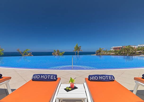 03  Infinity pool