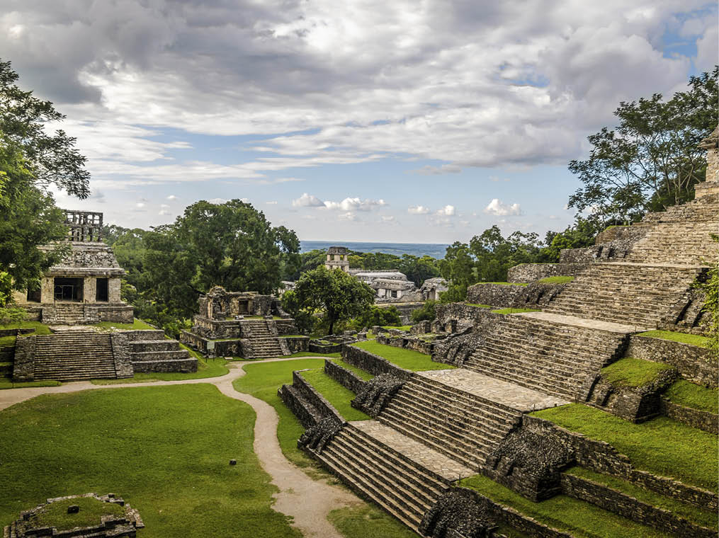 Temples of the Cross Group at mayan ruins of Palenque - Chiapas, Mexico