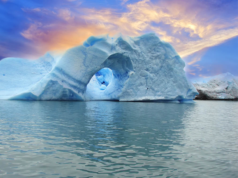 ARGENTINA, ICEBERGS OF SPEGAZZINI GLACIER