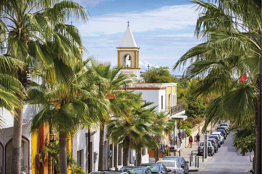 Daytime street scene of San Jos del Cabo’s historic city center.