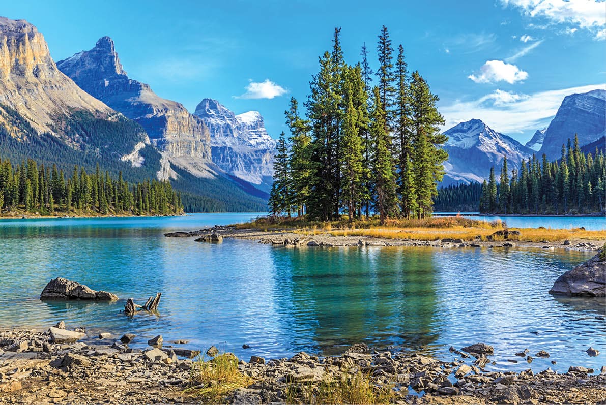 Spirit Island in Maligne Lake, Jasper National Park, Alberta, Canada