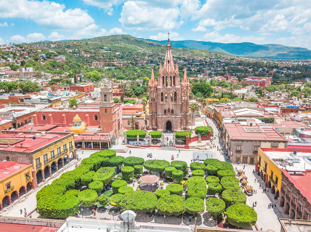 Beautiful aerial view of the main square of San Miguel de Allende in Guanajuato, Mexico